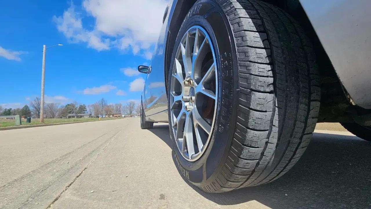 Dodge Charger 4dr Sdn SXT AWD 2015