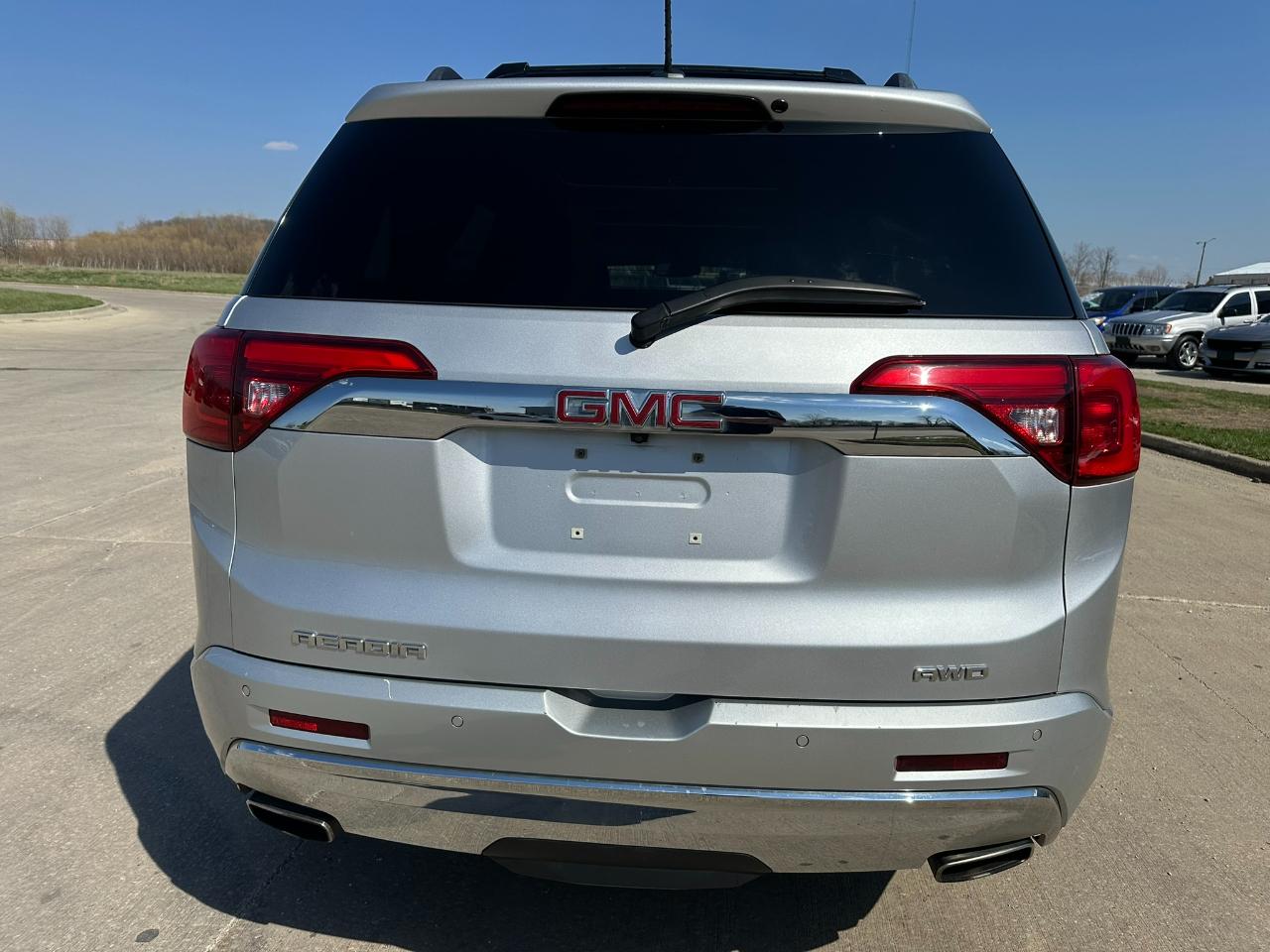 GMC Acadia AWD 4dr Denali 2019