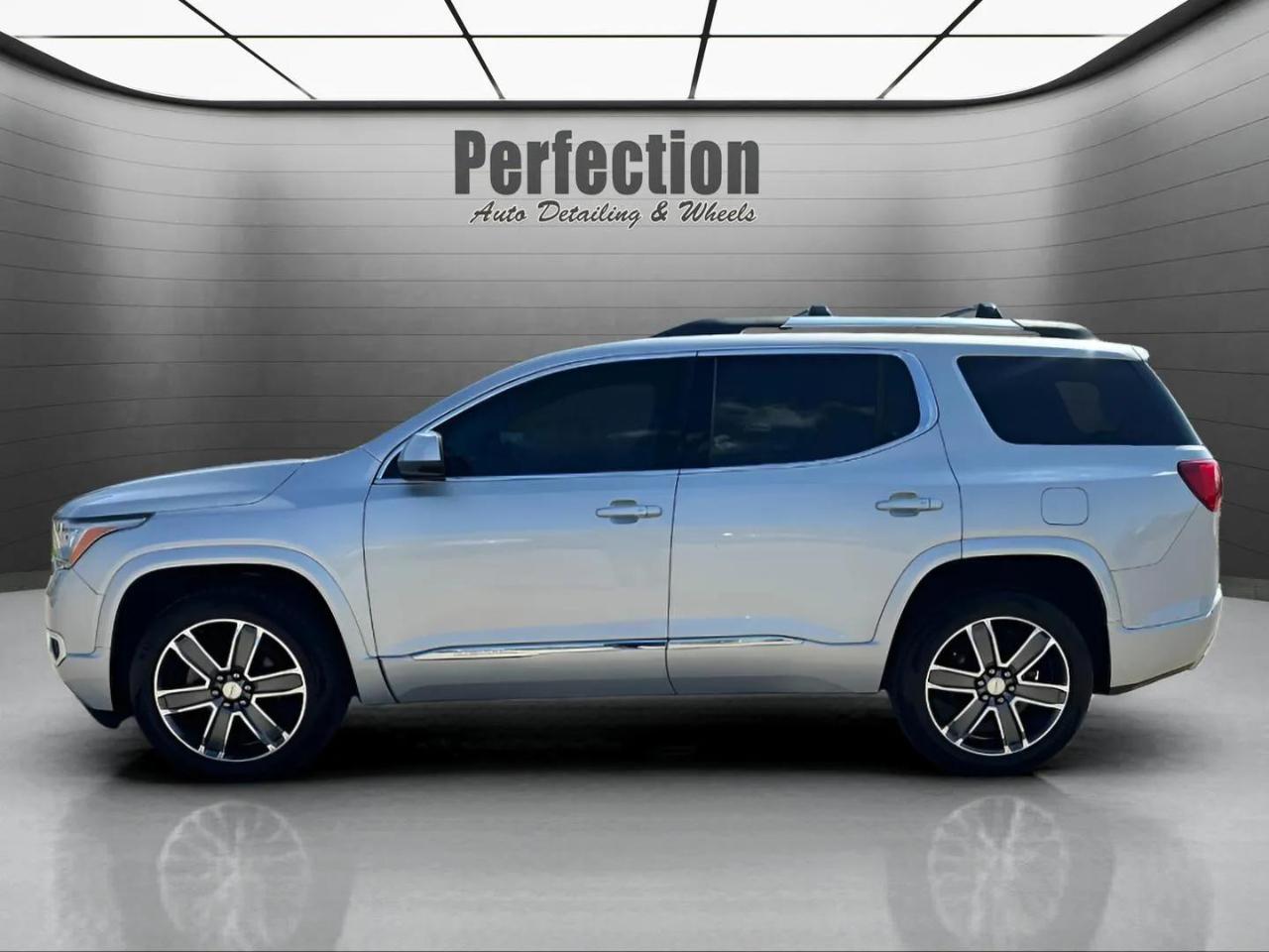 GMC Acadia AWD 4dr Denali 2019