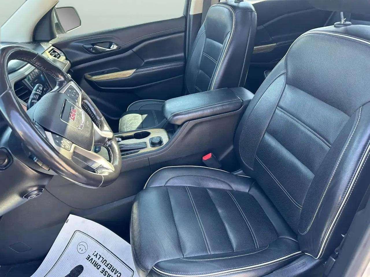 GMC Acadia AWD 4dr Denali 2019