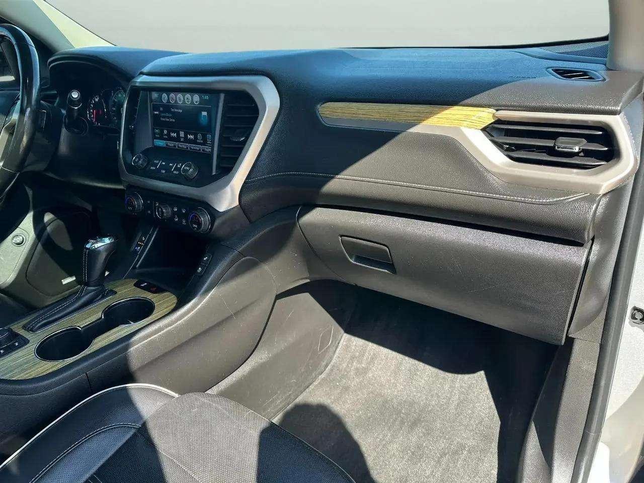 GMC Acadia AWD 4dr Denali 2019