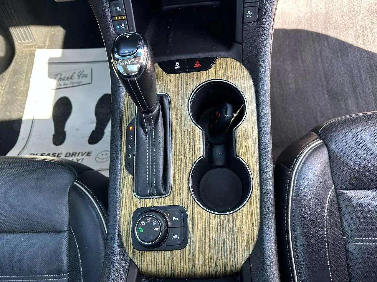 GMC Acadia AWD 4dr Denali 2019