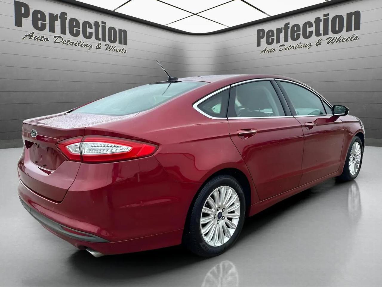 Ford Fusion Energi 4dr Sdn SE Luxury 2016