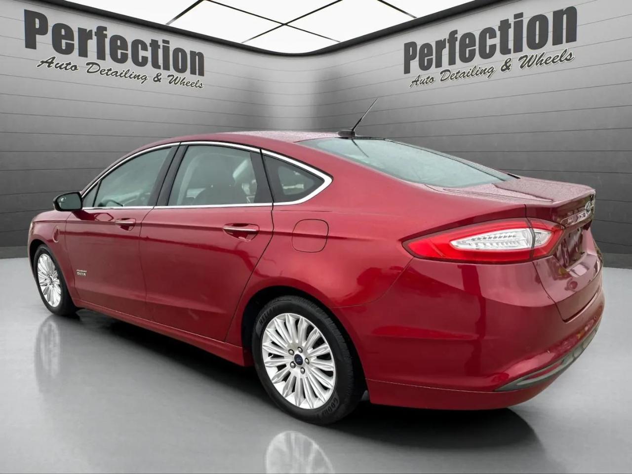 Ford Fusion Energi 4dr Sdn SE Luxury 2016