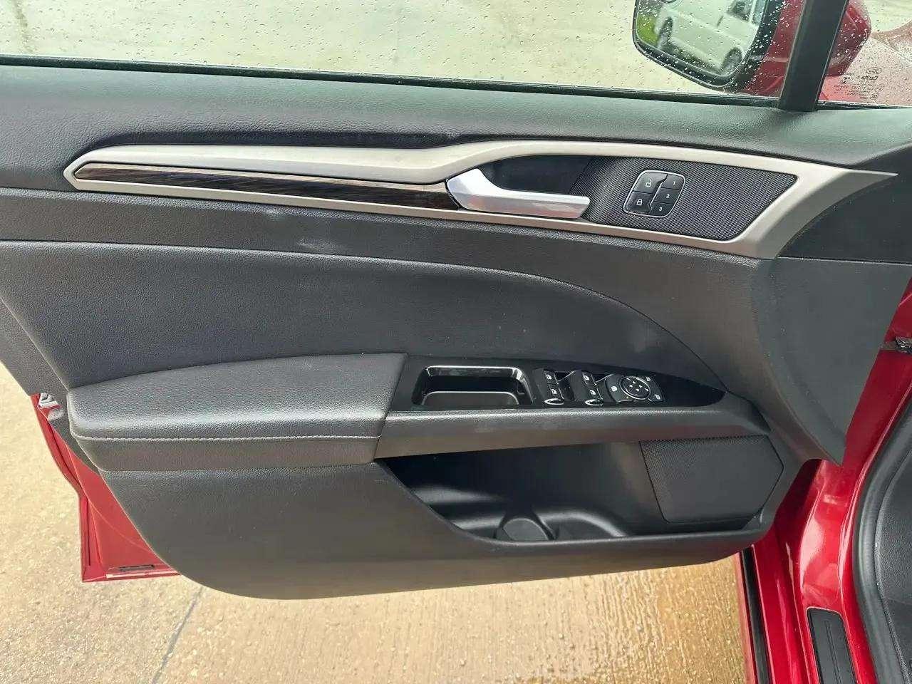 Ford Fusion Energi 4dr Sdn SE Luxury 2016