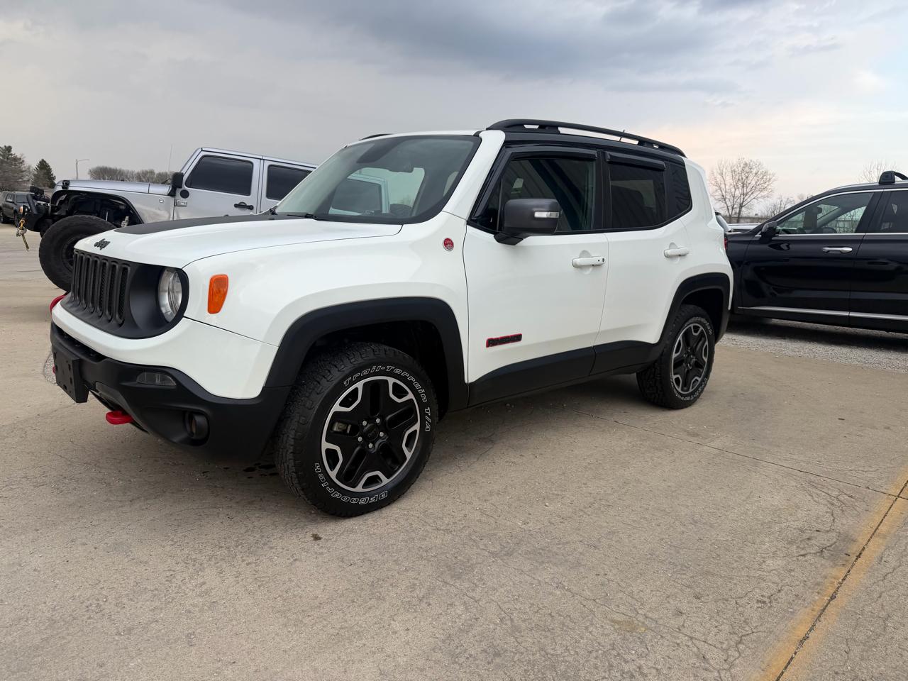 2016 Jeep Renegade 4WD 4dr Trailhawk