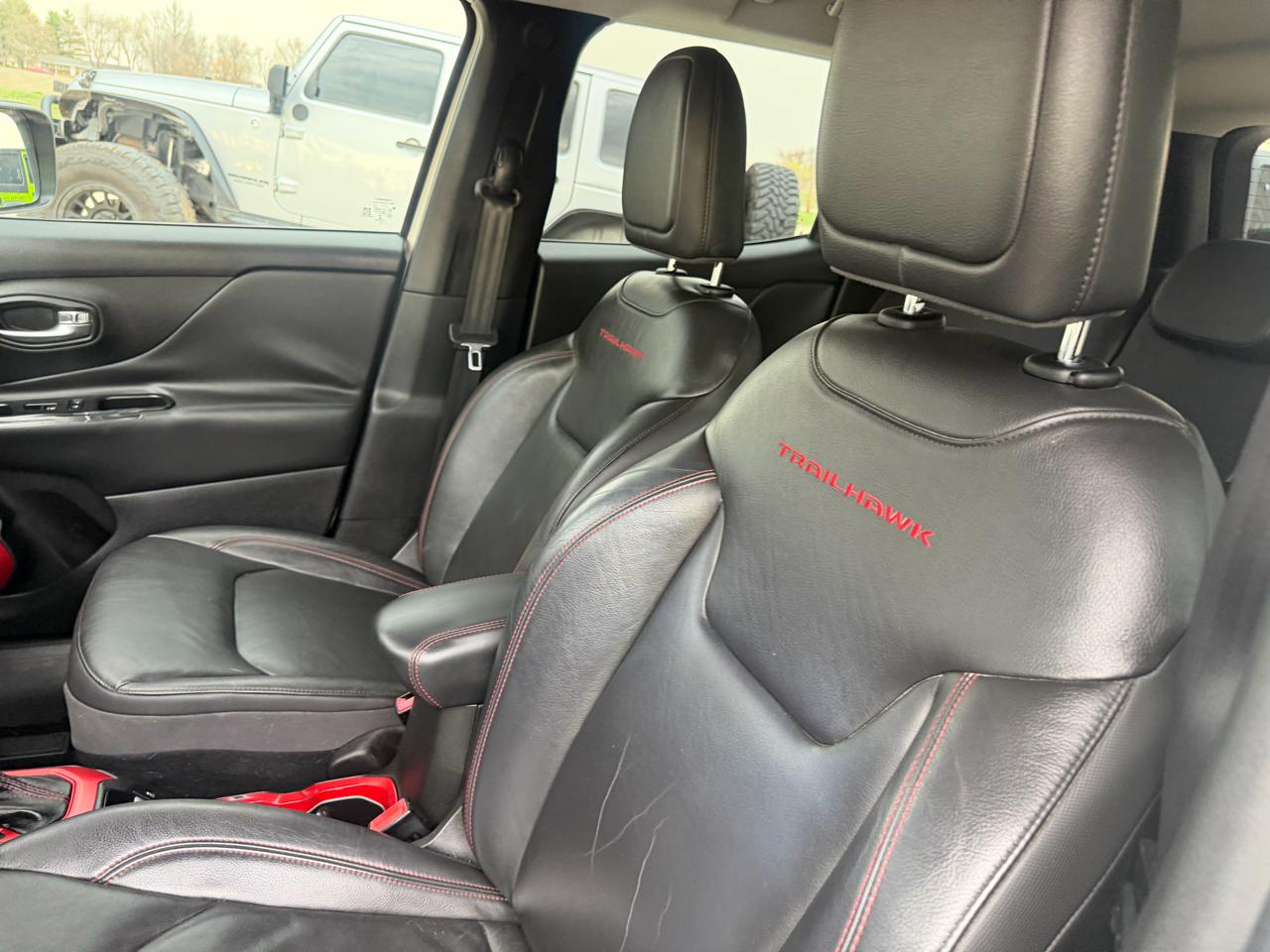 Jeep Renegade 4WD 4dr Trailhawk 2016