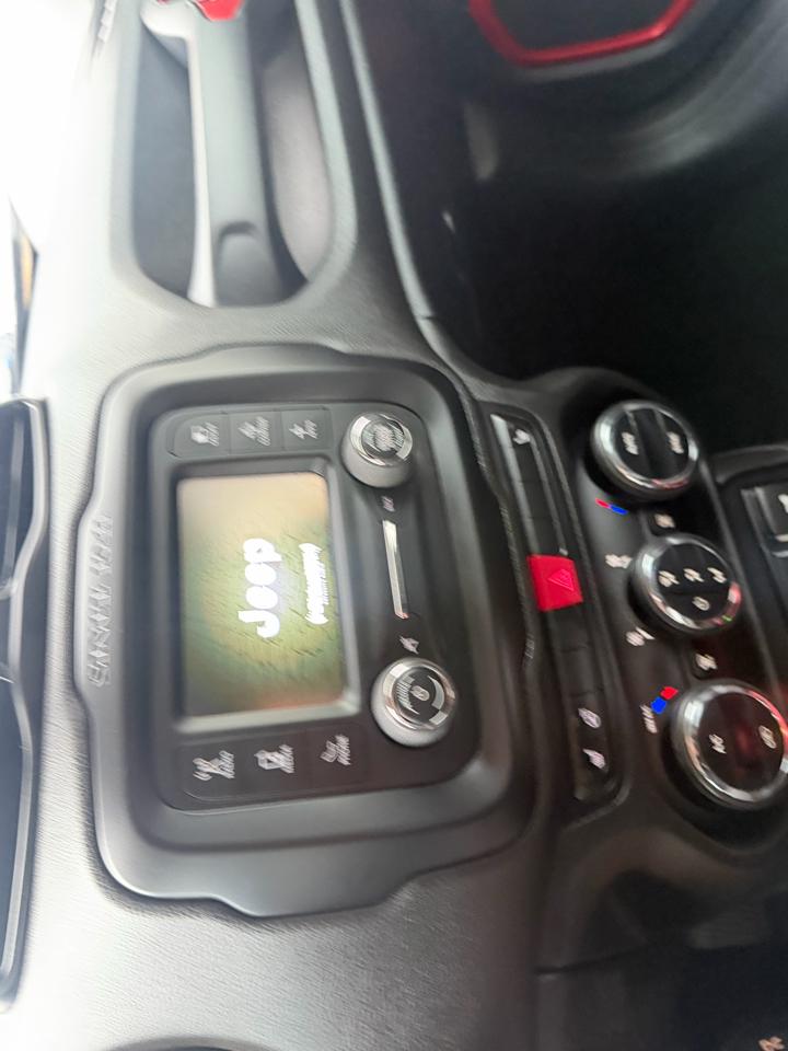 Jeep Renegade 4WD 4dr Trailhawk 2016