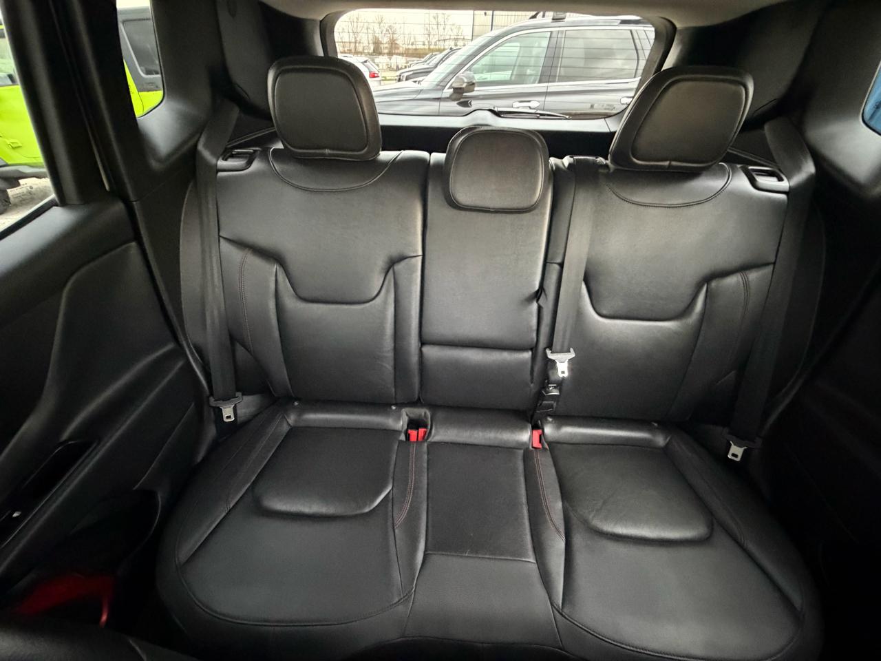 Jeep Renegade 4WD 4dr Trailhawk 2016