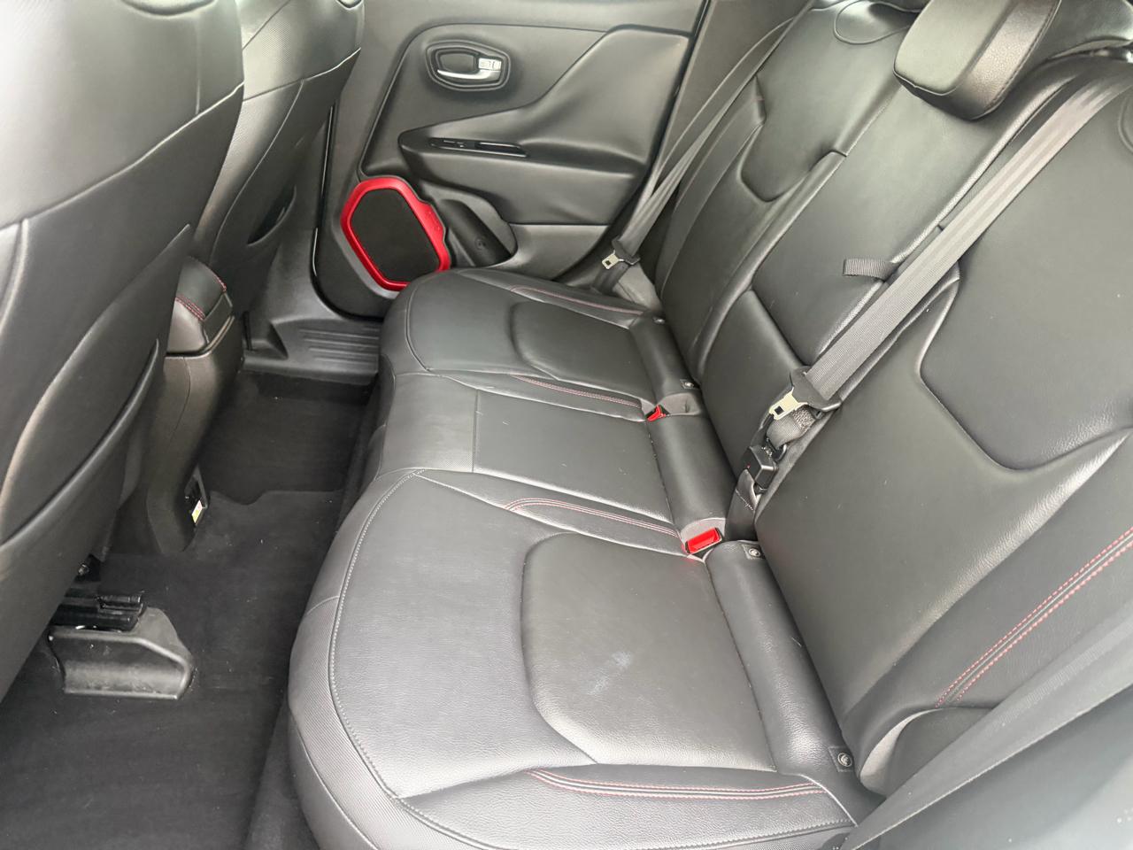 Jeep Renegade 4WD 4dr Trailhawk 2016