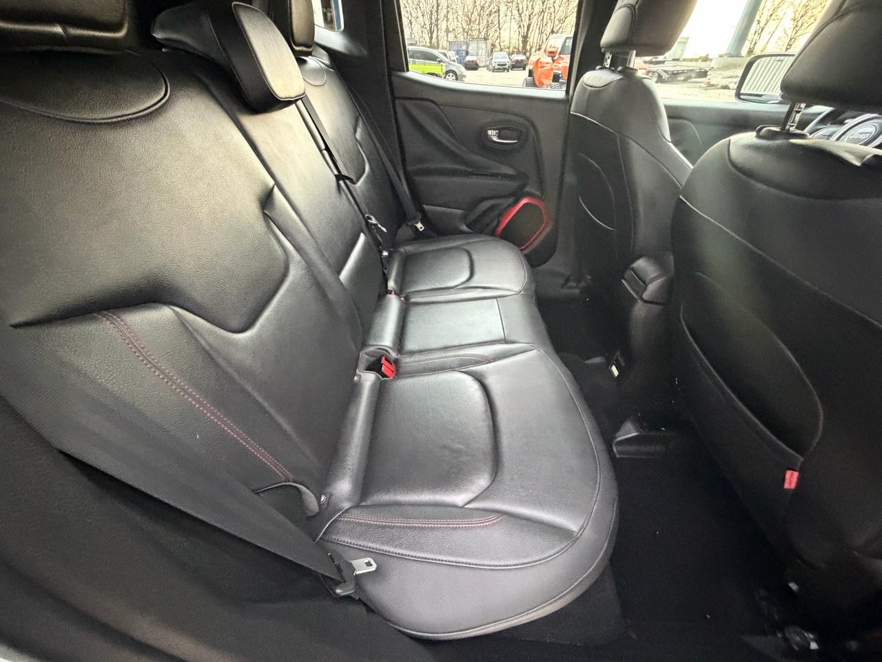 Jeep Renegade 4WD 4dr Trailhawk 2016