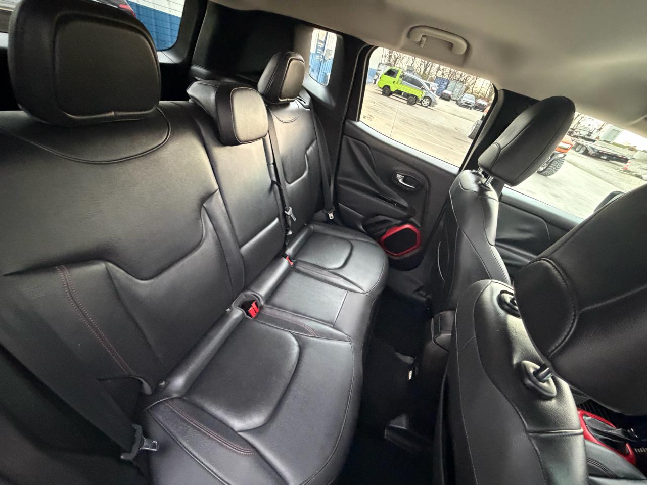 Jeep Renegade 4WD 4dr Trailhawk 2016