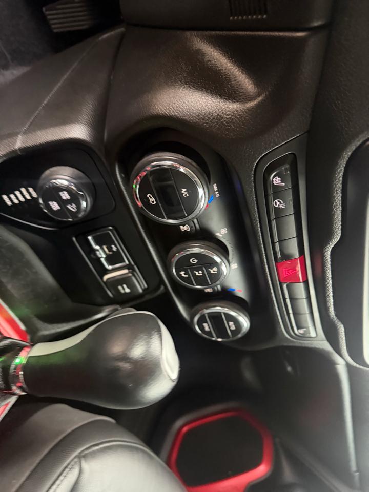 Jeep Renegade 4WD 4dr Trailhawk 2016