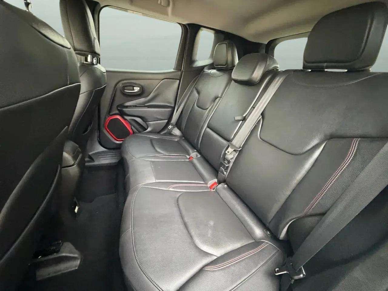 Jeep Renegade 4WD 4dr Trailhawk 2016