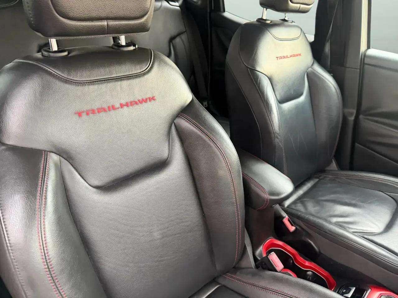 Jeep Renegade 4WD 4dr Trailhawk 2016