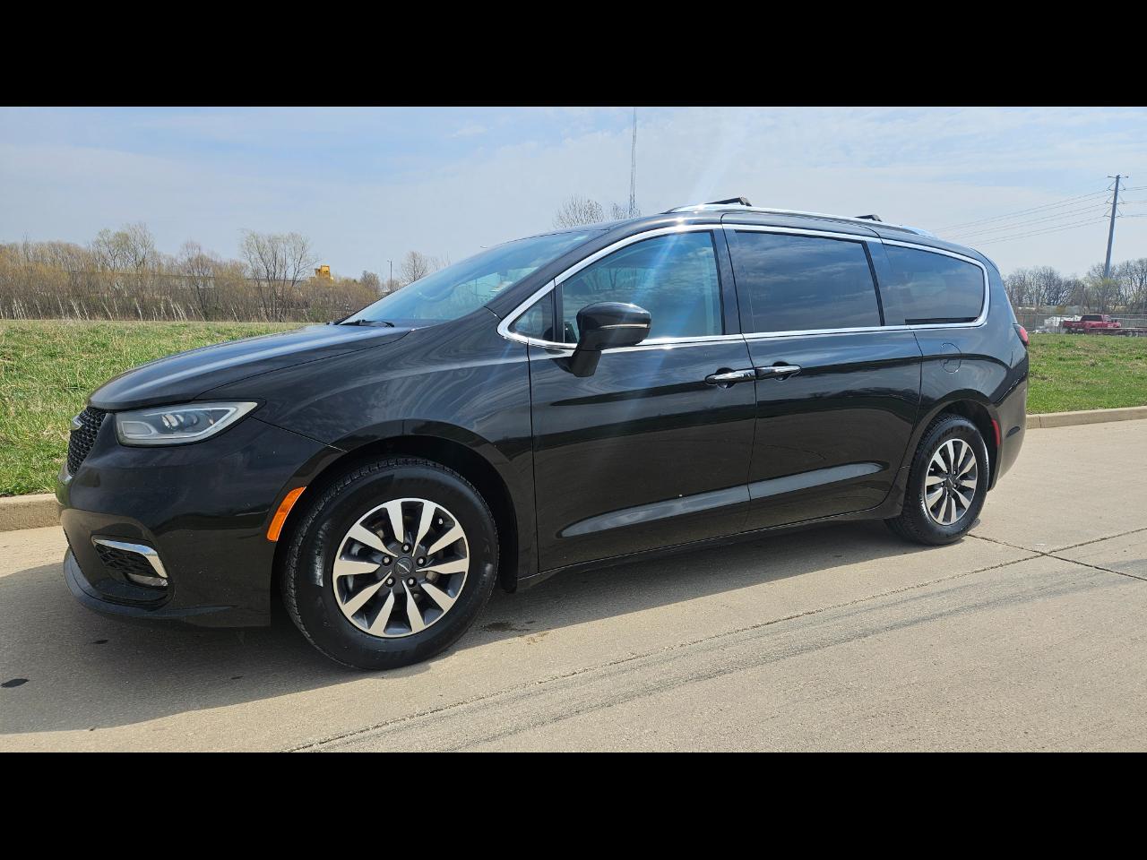 Chrysler Pacifica Touring L FWD 2021