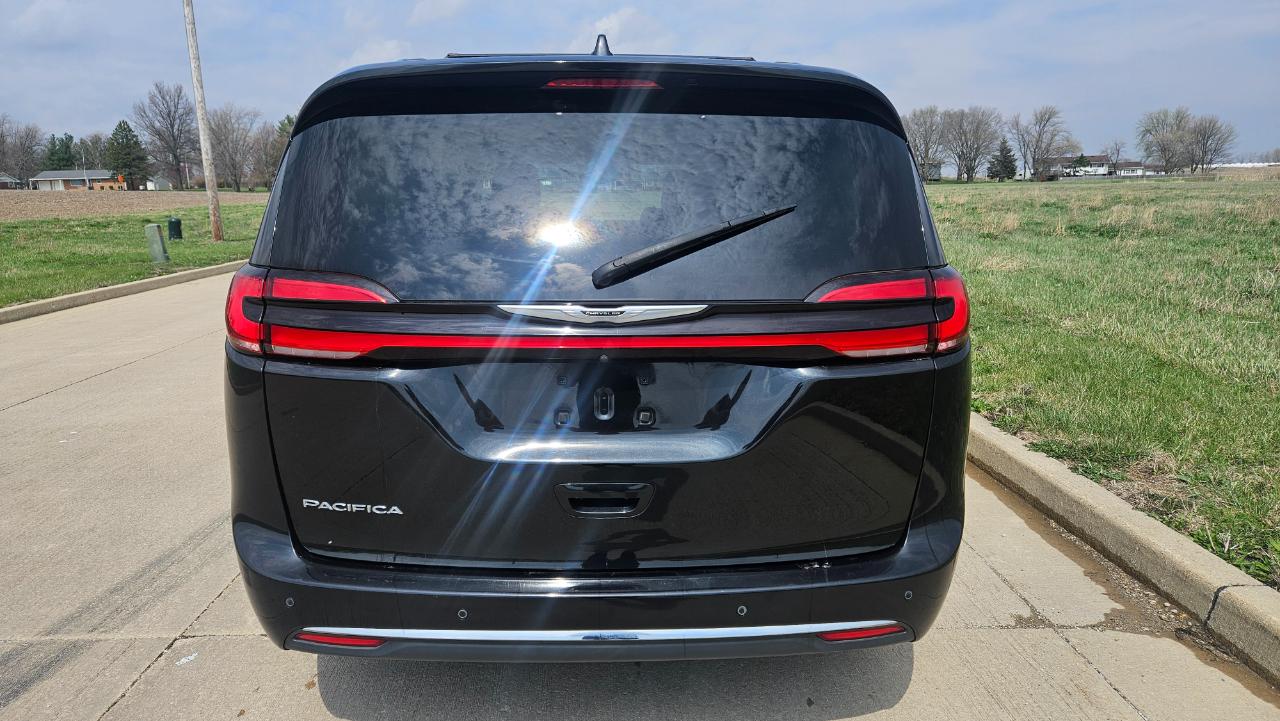 Chrysler Pacifica Touring L FWD 2021