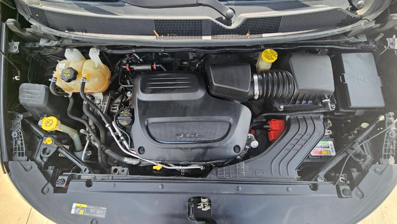 Chrysler Pacifica Touring L FWD 2021