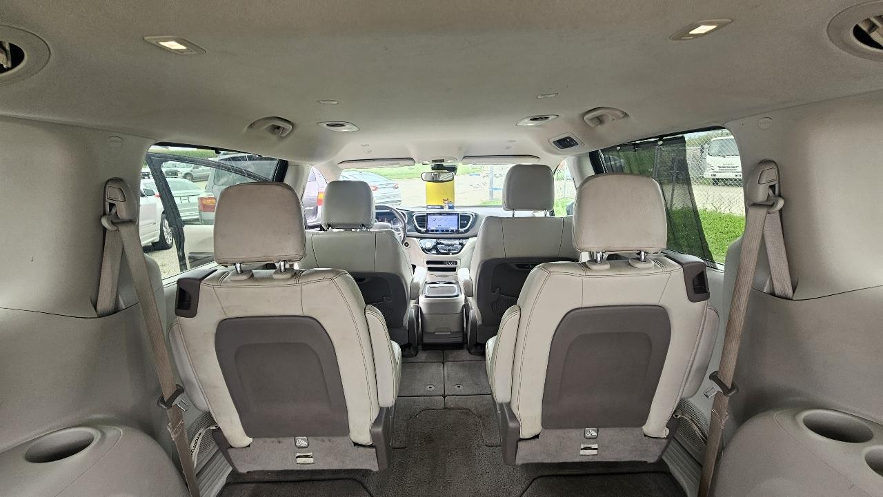 Chrysler Pacifica Touring L FWD 2021