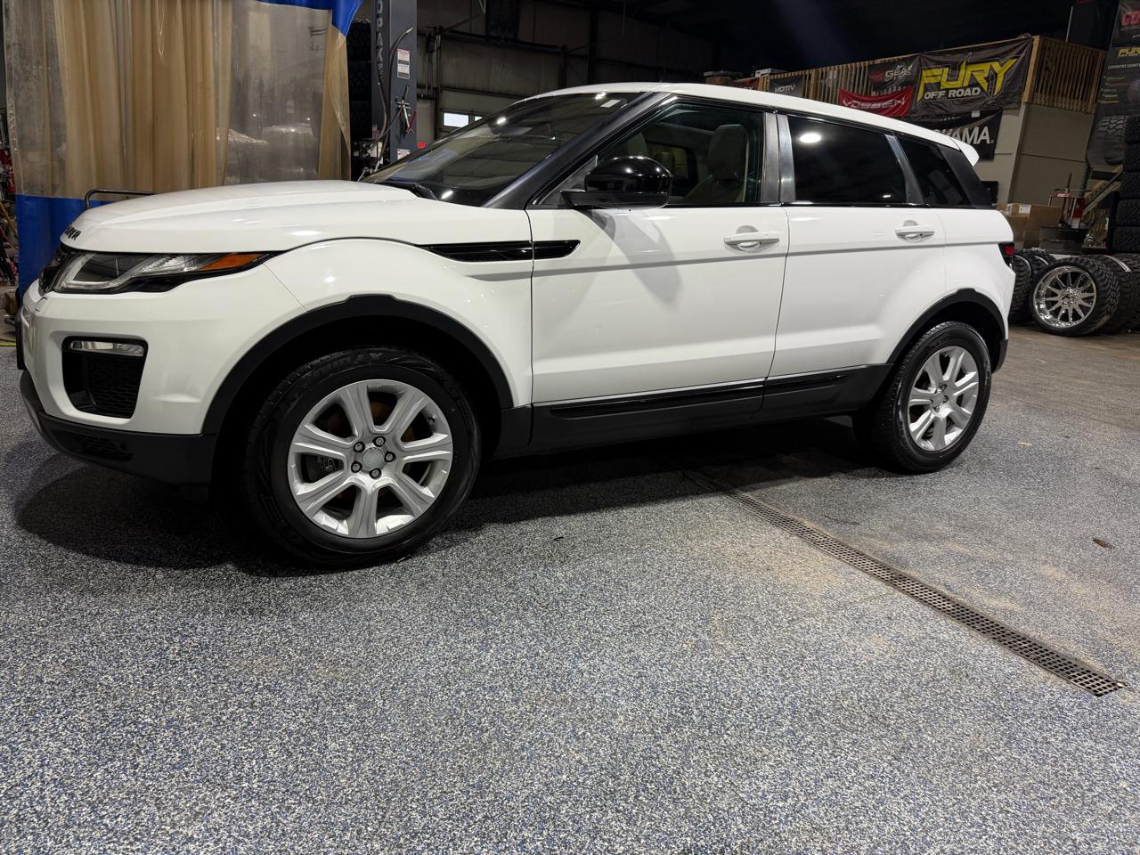 Land Rover Range Rover Evoque 5dr HB SE 2016