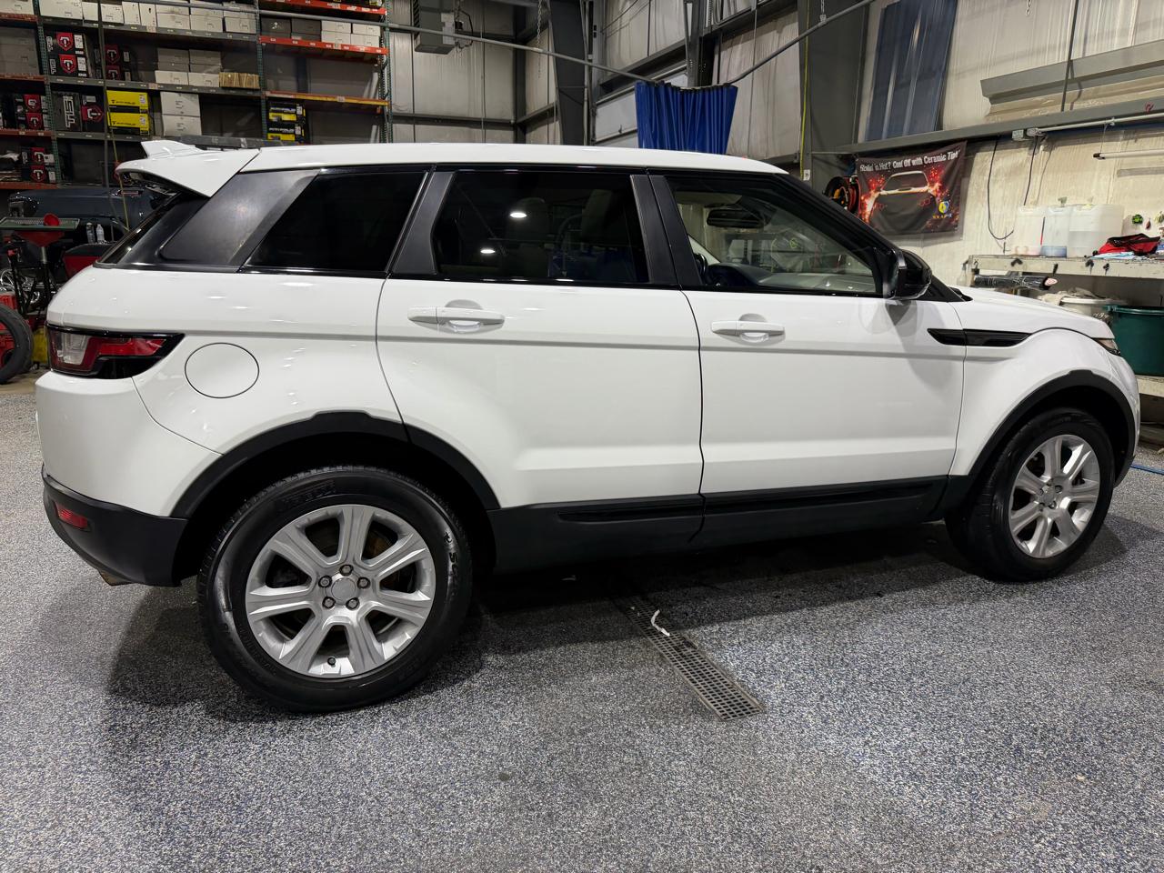 Land Rover Range Rover Evoque 5dr HB SE 2016