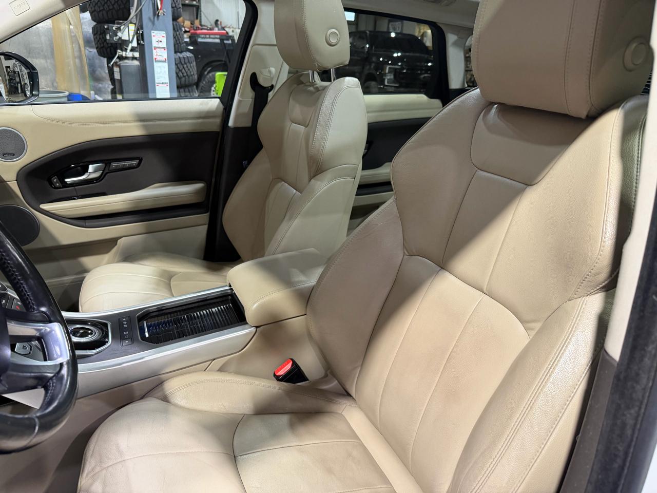 Land Rover Range Rover Evoque 5dr HB SE 2016