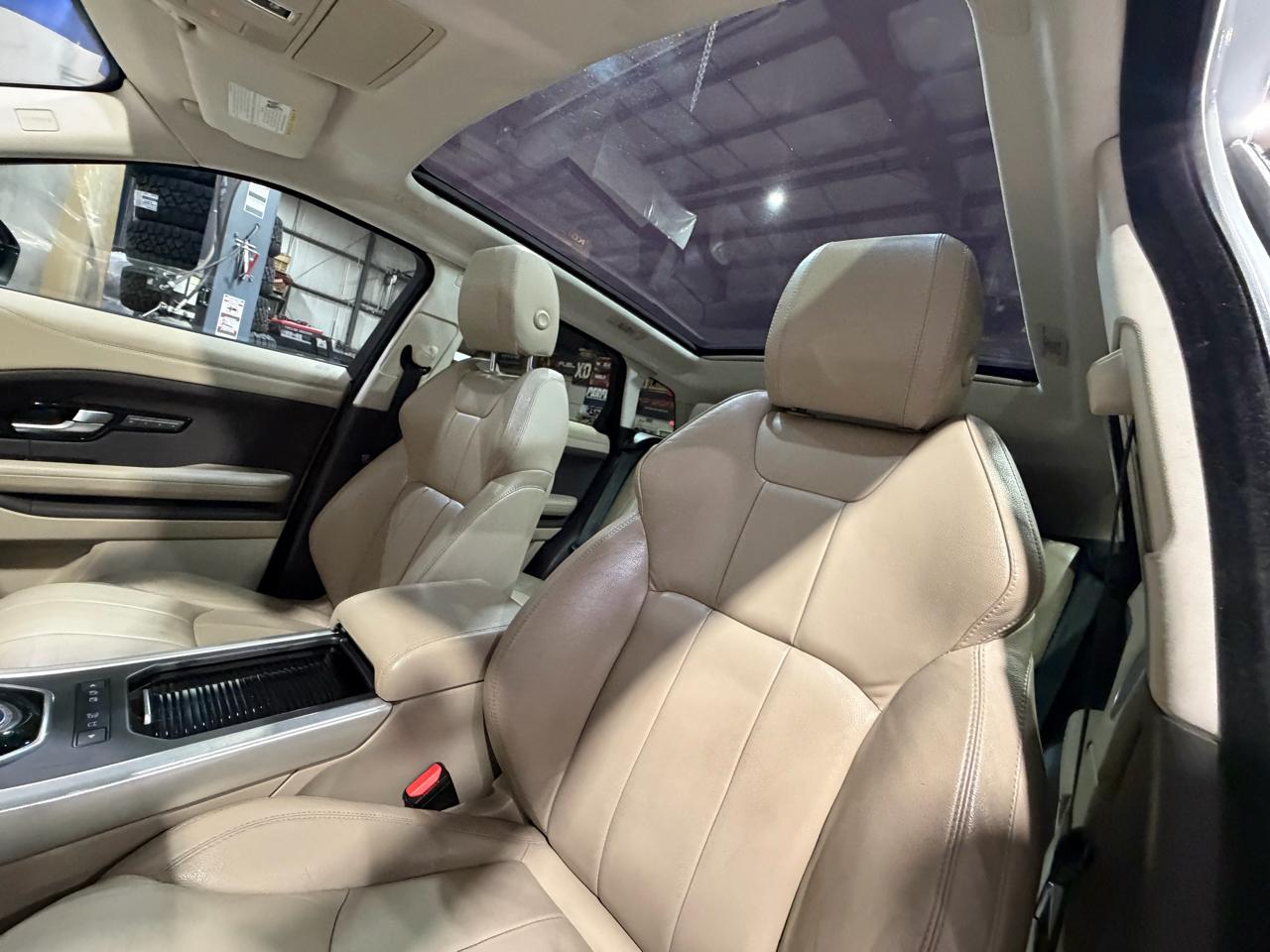 Land Rover Range Rover Evoque 5dr HB SE 2016