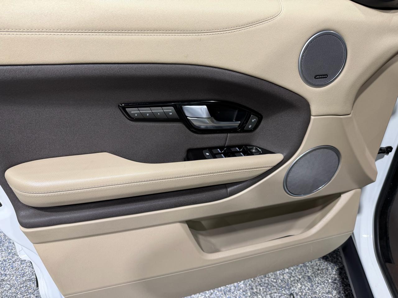 Land Rover Range Rover Evoque 5dr HB SE 2016