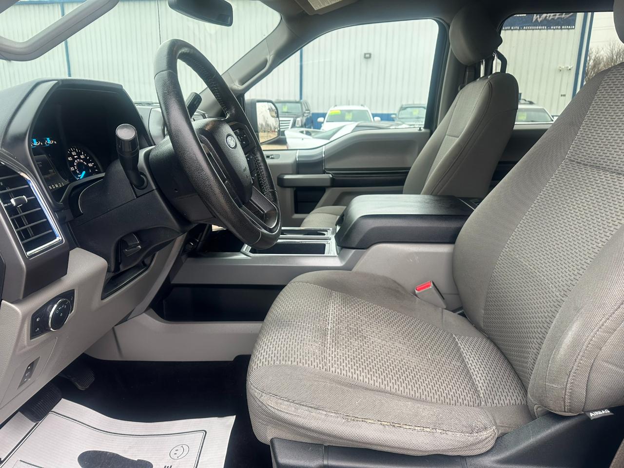 Ford F-150 4WD SuperCrew 145" King Ranch 2015