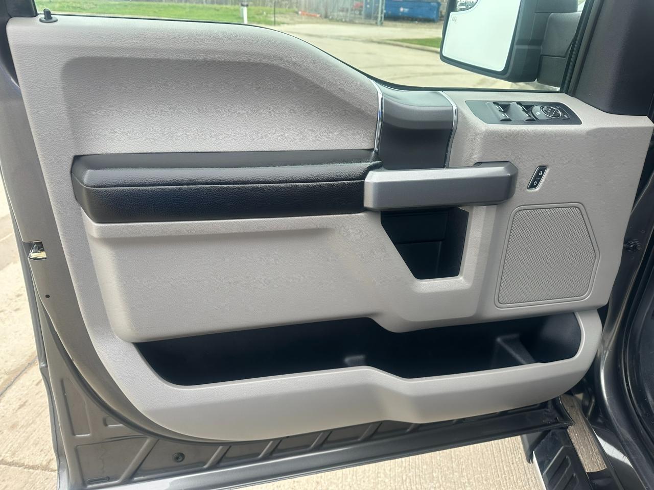 Ford F-150 4WD SuperCrew 145" King Ranch 2015