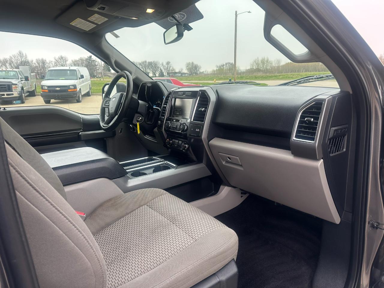 Ford F-150 4WD SuperCrew 145" King Ranch 2015