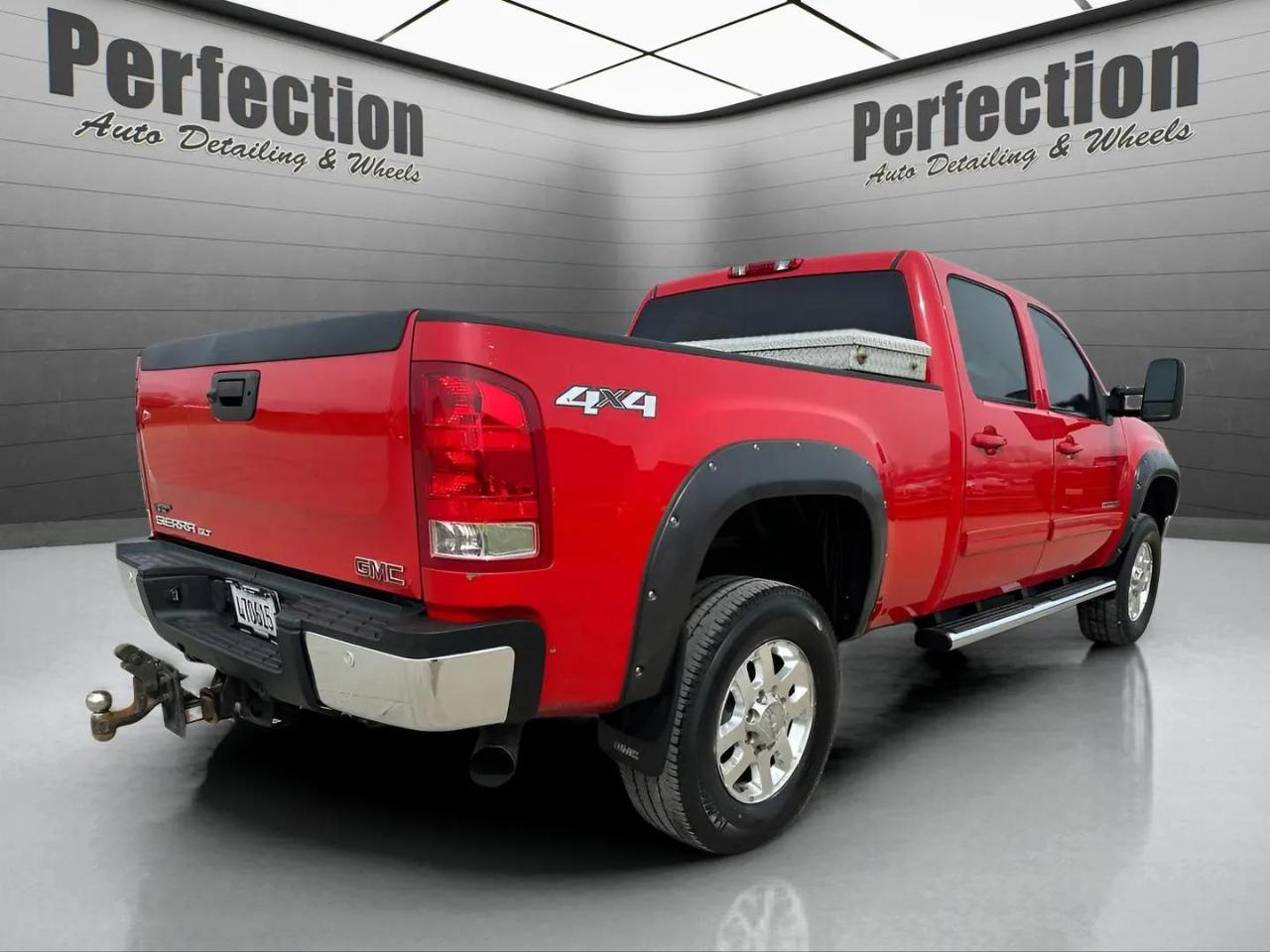 GMC Sierra 2500HD 4WD Crew Cab 153.7" SLT 2013