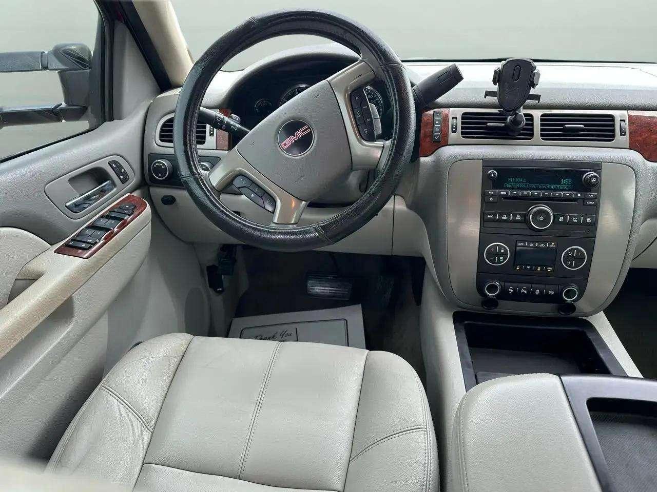 GMC Sierra 2500HD 4WD Crew Cab 153.7" SLT 2013