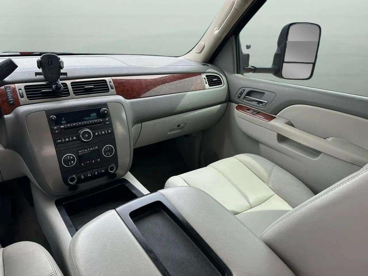 GMC Sierra 2500HD 4WD Crew Cab 153.7" SLT 2013