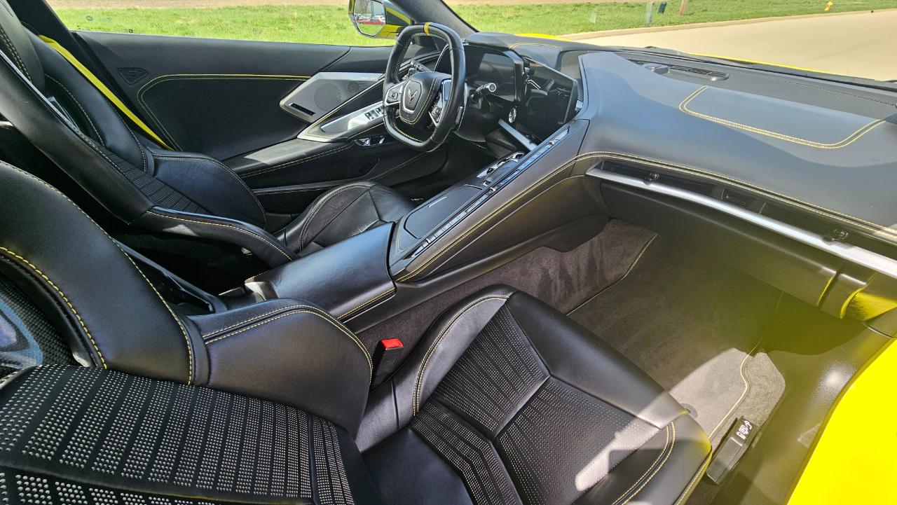 Chevrolet Corvette 2dr Stingray Conv w/3LT 2022