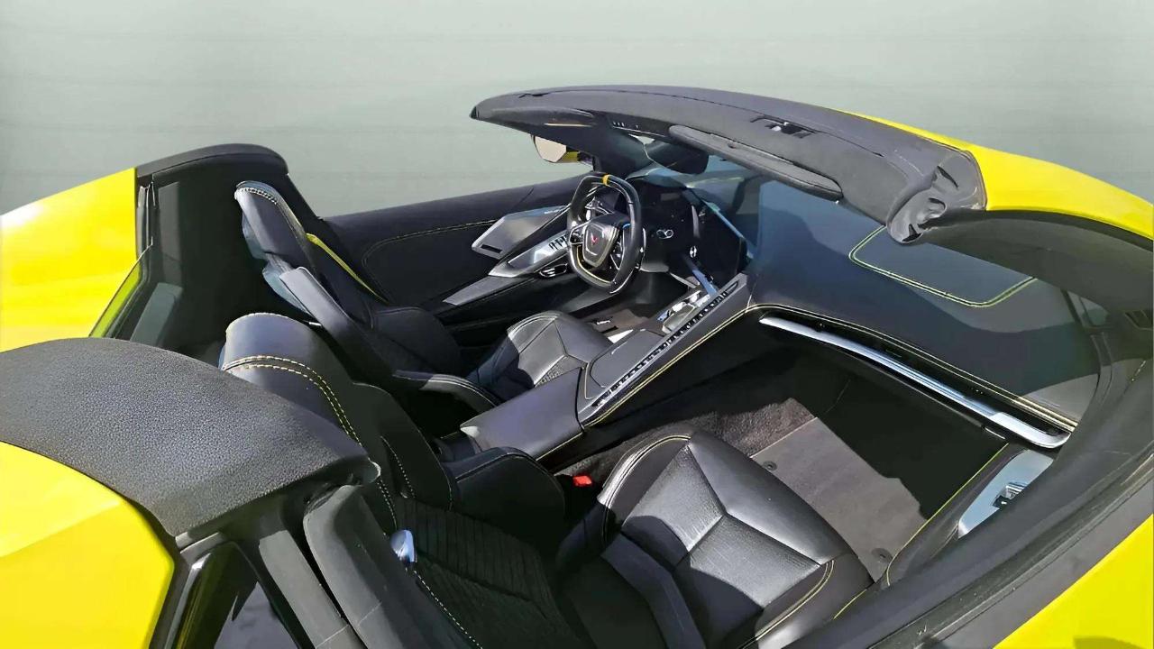 Chevrolet Corvette 2dr Stingray Conv w/3LT 2022