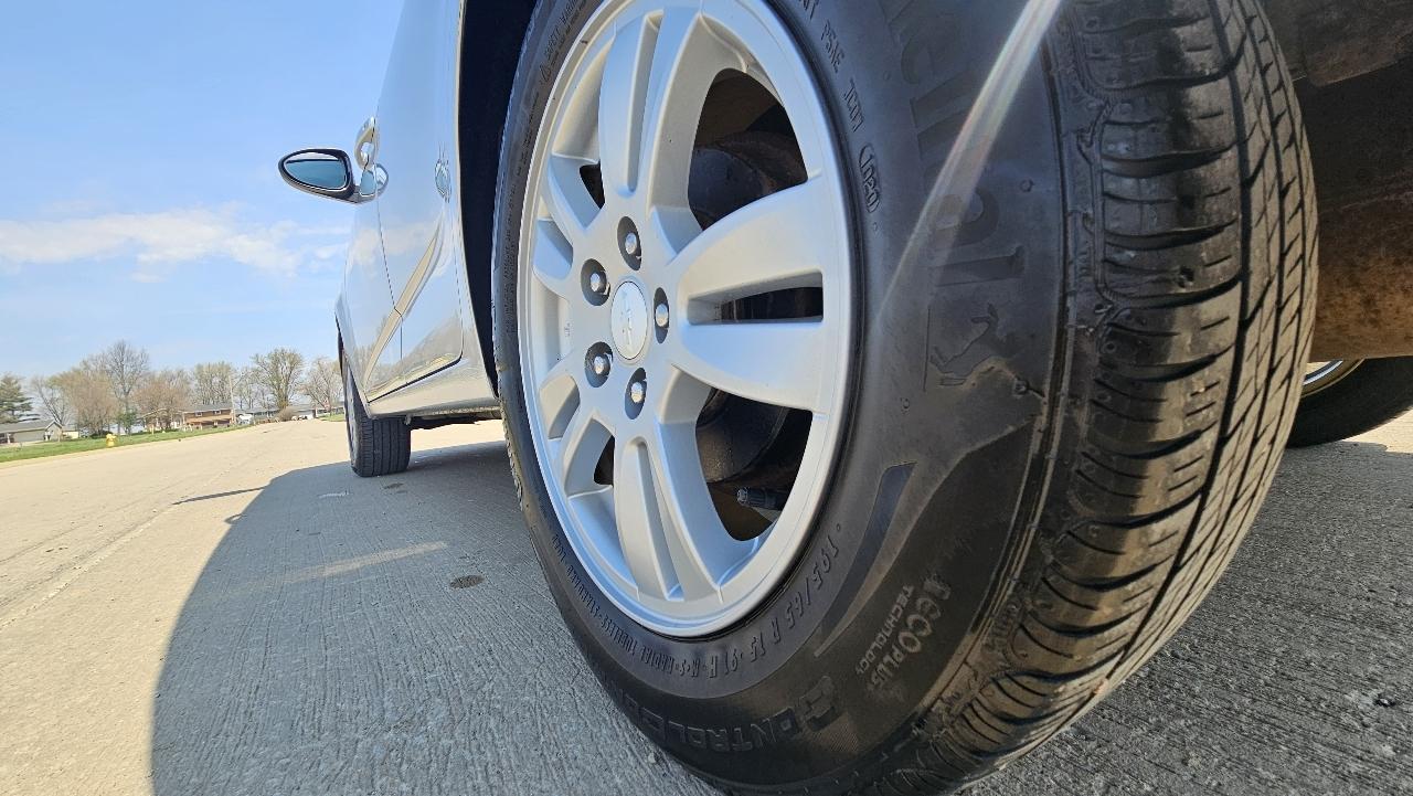 Chevrolet Sonic 5dr HB Auto LT 2015