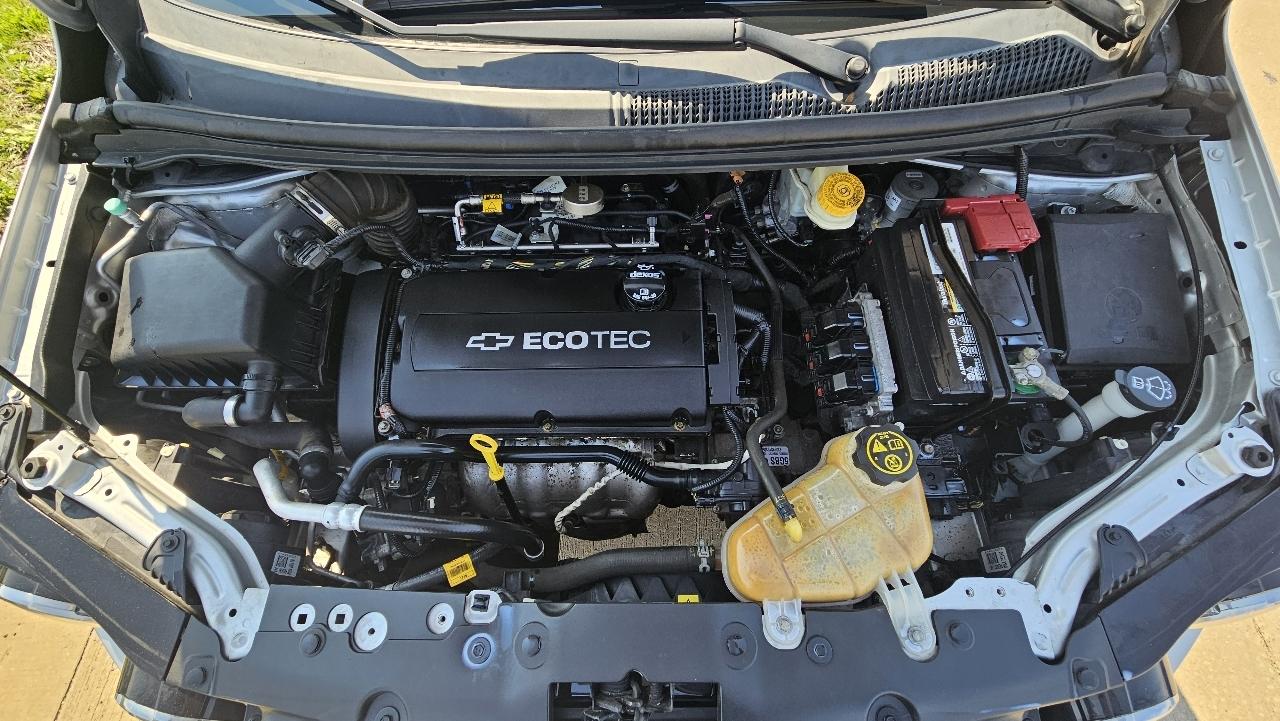 Chevrolet Sonic 5dr HB Auto LT 2015