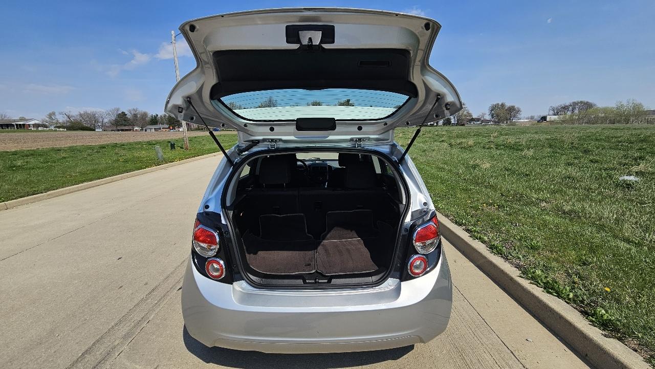 Chevrolet Sonic 5dr HB Auto LT 2015