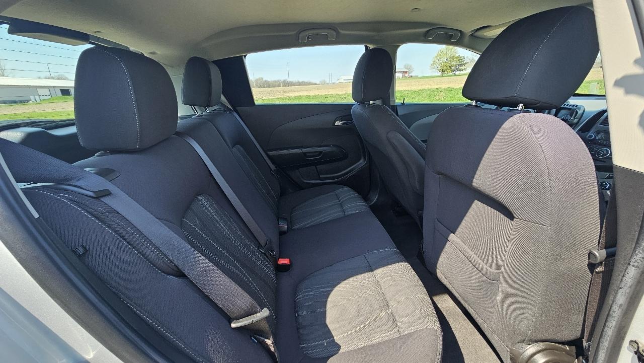 Chevrolet Sonic 5dr HB Auto LT 2015