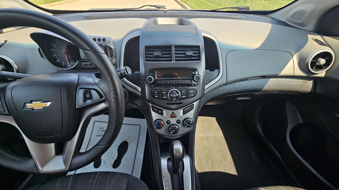 Chevrolet Sonic 5dr HB Auto LT 2015