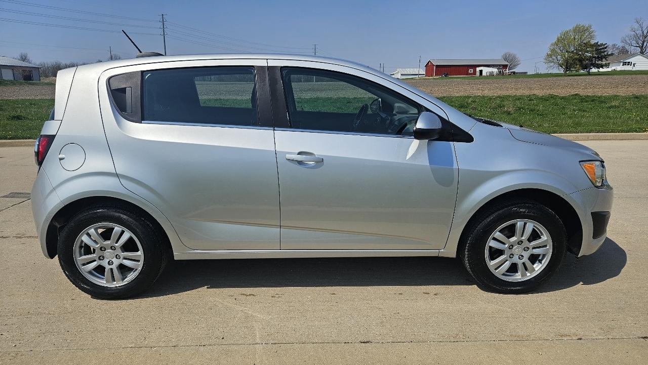 Chevrolet Sonic 5dr HB Auto LT 2015