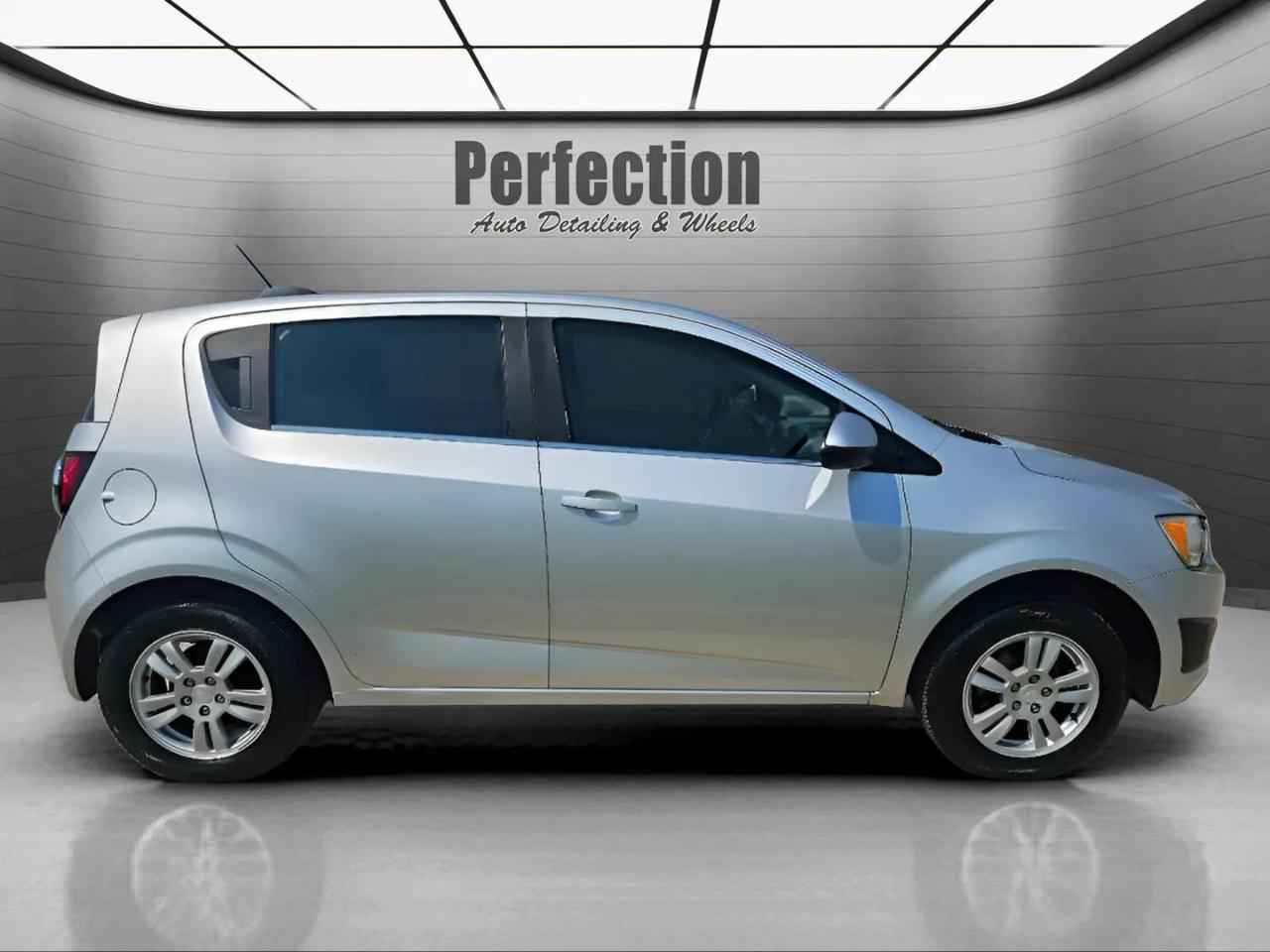 Chevrolet Sonic 5dr HB Auto LT 2015