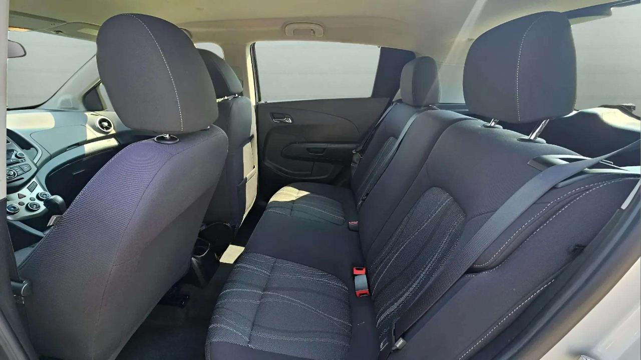 Chevrolet Sonic 5dr HB Auto LT 2015