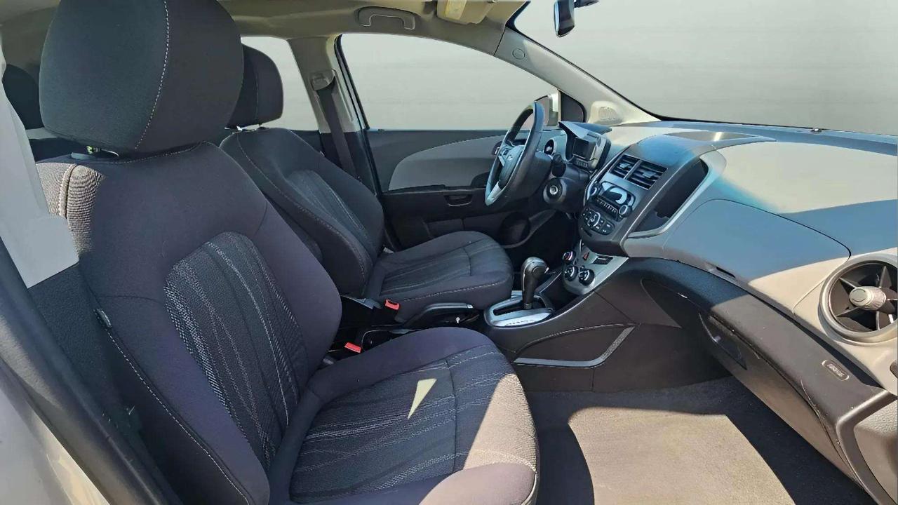 Chevrolet Sonic 5dr HB Auto LT 2015