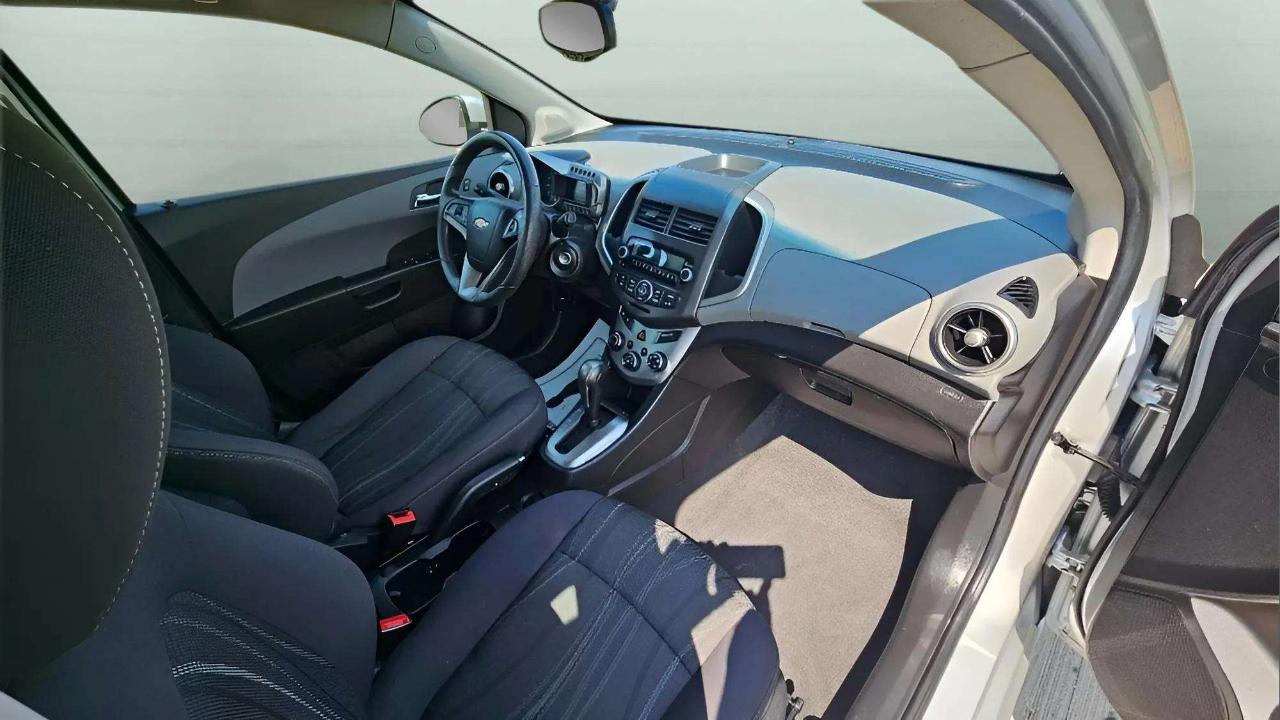 Chevrolet Sonic 5dr HB Auto LT 2015