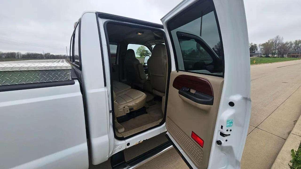 Ford Super Duty F-250 4WD SuperCab 158" XL 2006