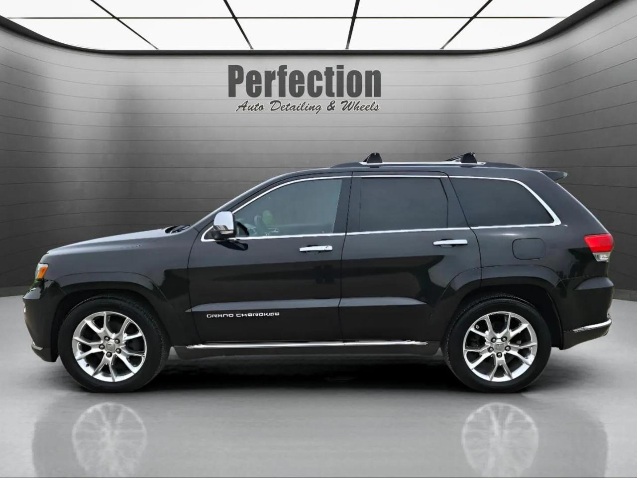 Jeep Grand Cherokee 4WD 4dr Summit 2014