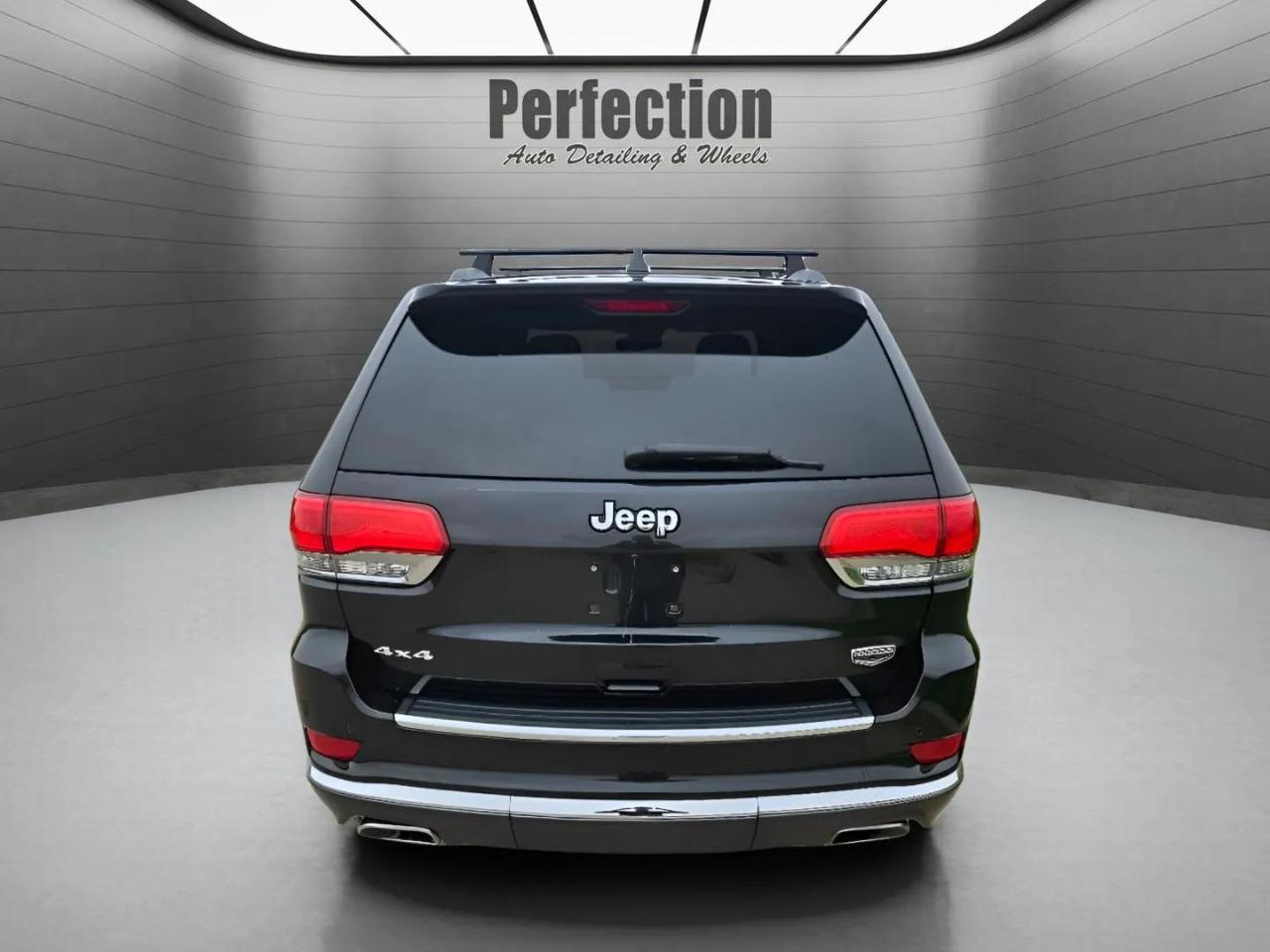 Jeep Grand Cherokee 4WD 4dr Summit 2014