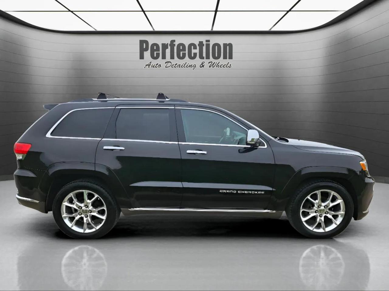 Jeep Grand Cherokee 4WD 4dr Summit 2014